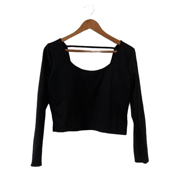 Gilly Hicks Black Open-Back Active Top - Picture 2 of 4